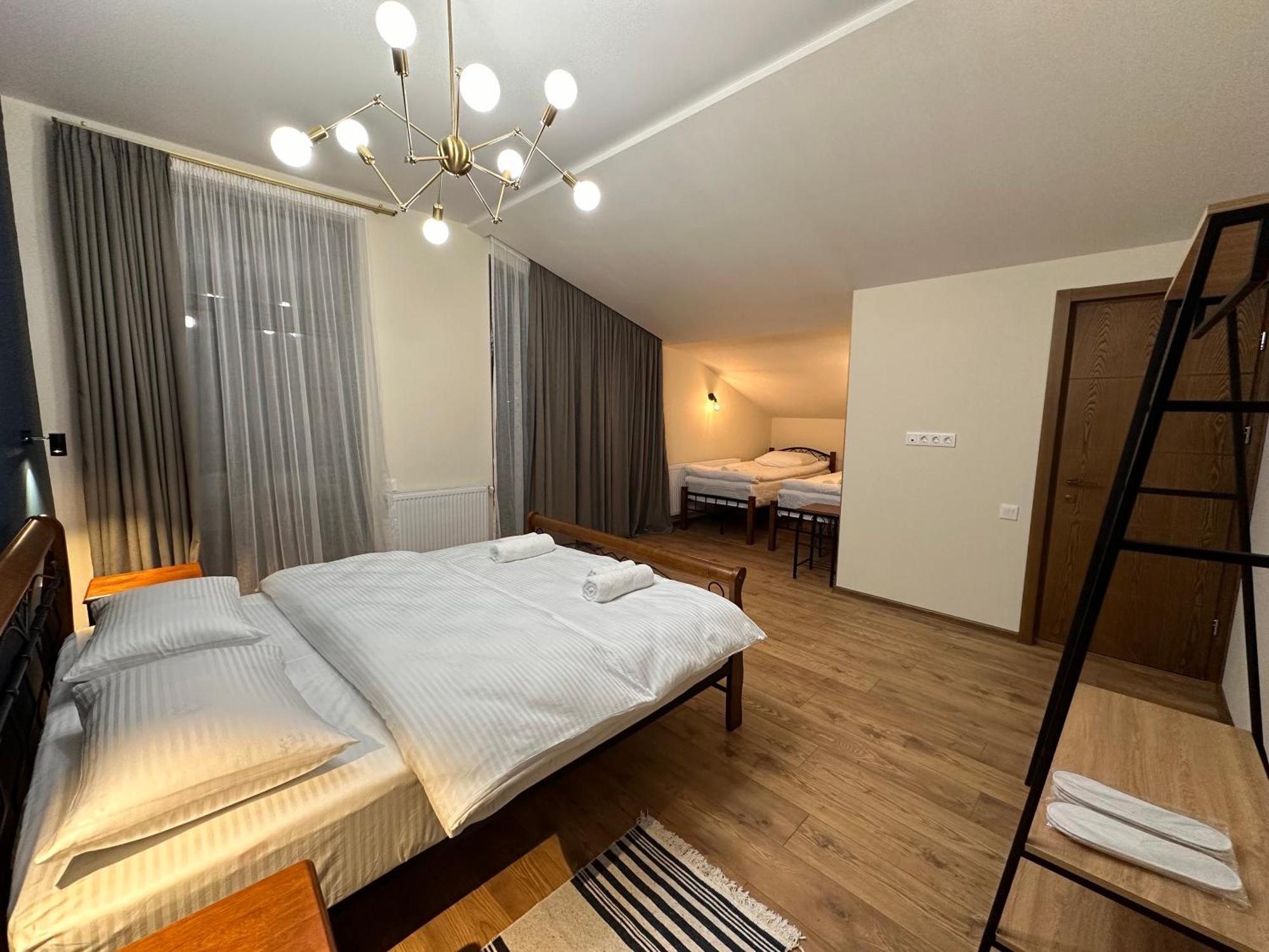 Hotel Mountime Kazbegi Екстериор снимка