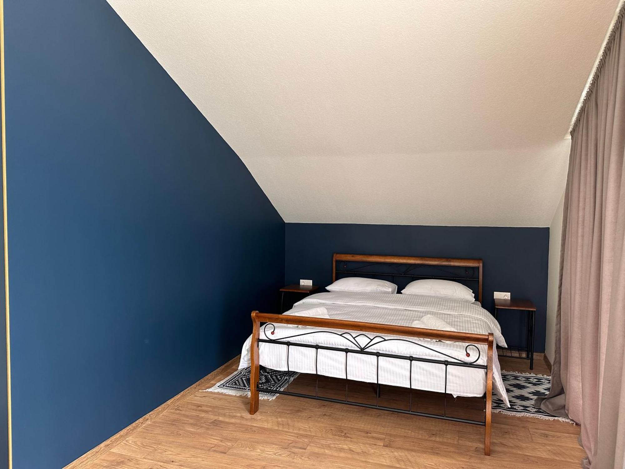 Hotel Mountime Kazbegi Екстериор снимка
