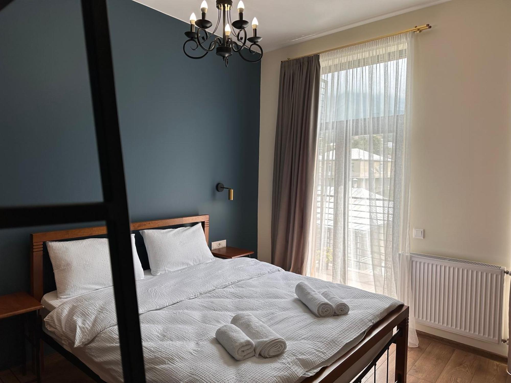 Hotel Mountime Kazbegi Екстериор снимка