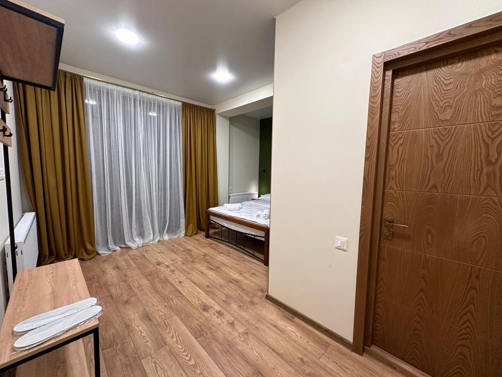 Hotel Mountime Kazbegi Екстериор снимка
